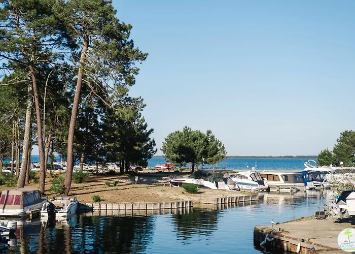 Bourg Avec Terrasse Classe 1 Etoile Pour 4 Personnes *